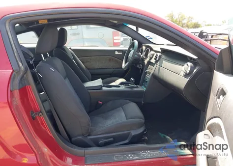 2008 Ford Mustang V6 Deluxe/V6 Premium from USA, damaged, VIN 1ZVHT80N685119283